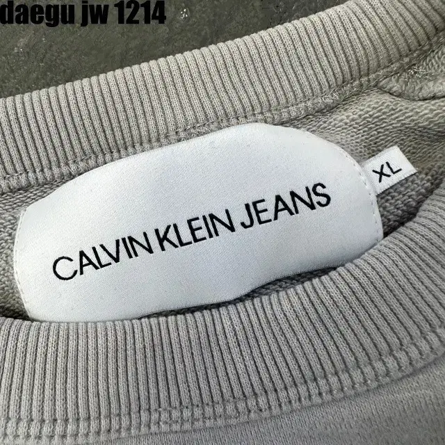 XL CALVIN KLEIN MTM 캘빈클라인 맨투맨