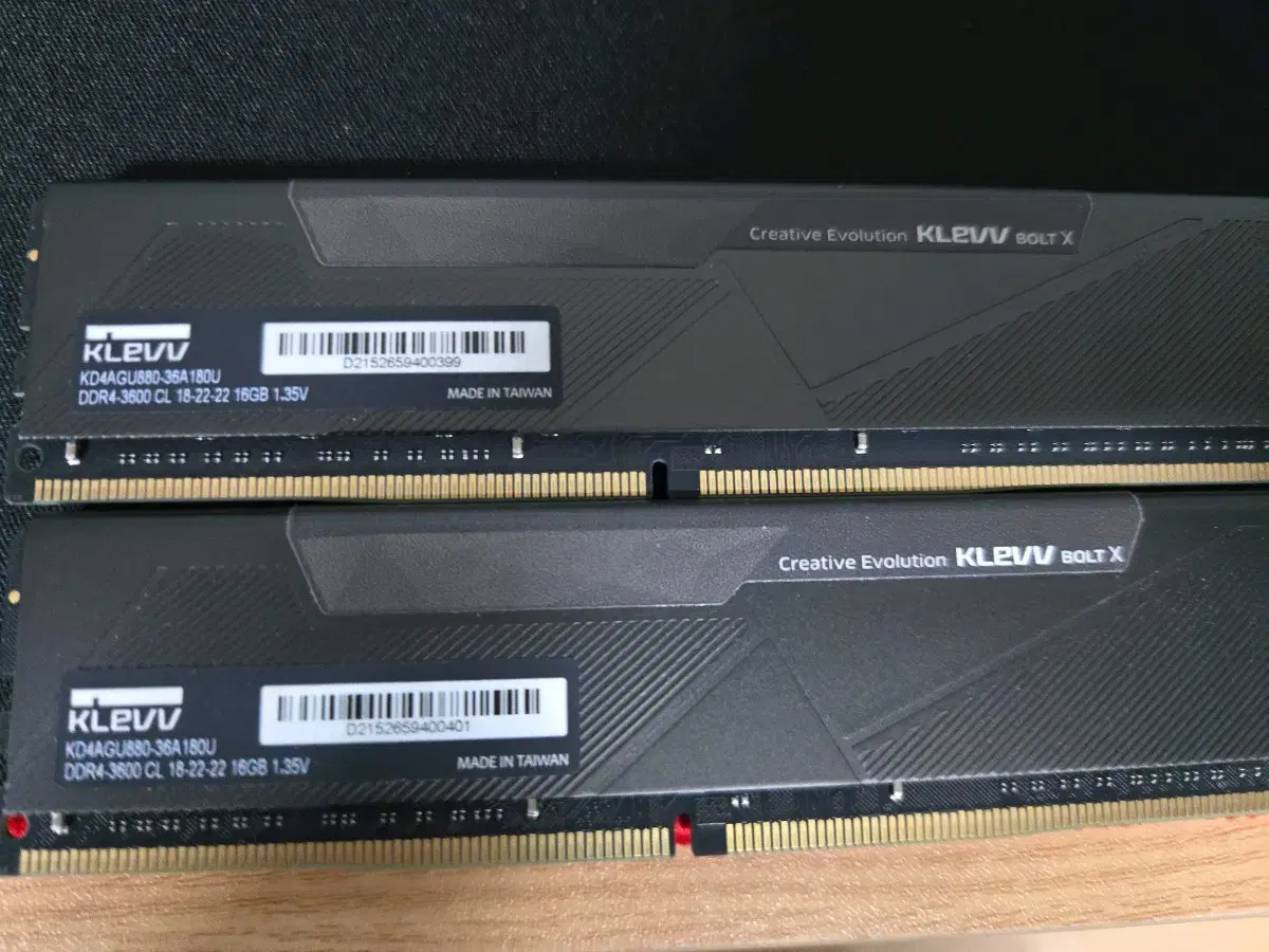 클레브 볼트X 16G x2 DDR4