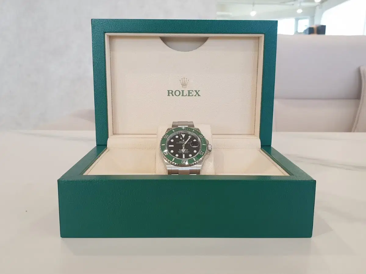 24년12월)로렉스 서브마리너 스타벅스 126610 헐크 41mm