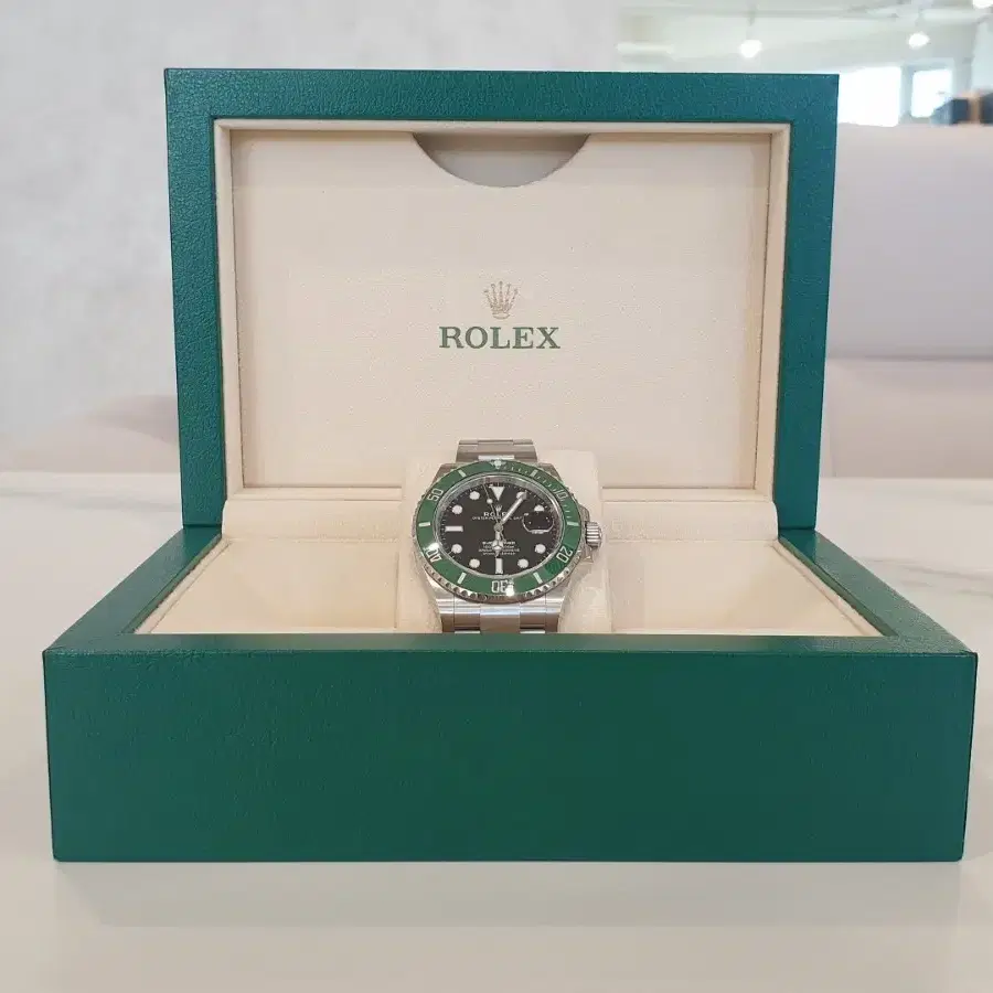 24년12월)로렉스 서브마리너 스타벅스 126610 헐크 41mm