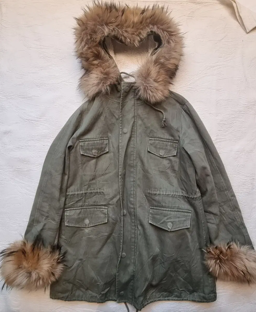 Vintage 00s Garou Fur Outerwear