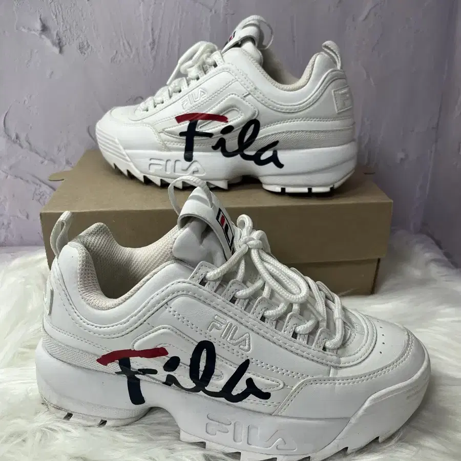 휠라(fila) 운동화 240mm