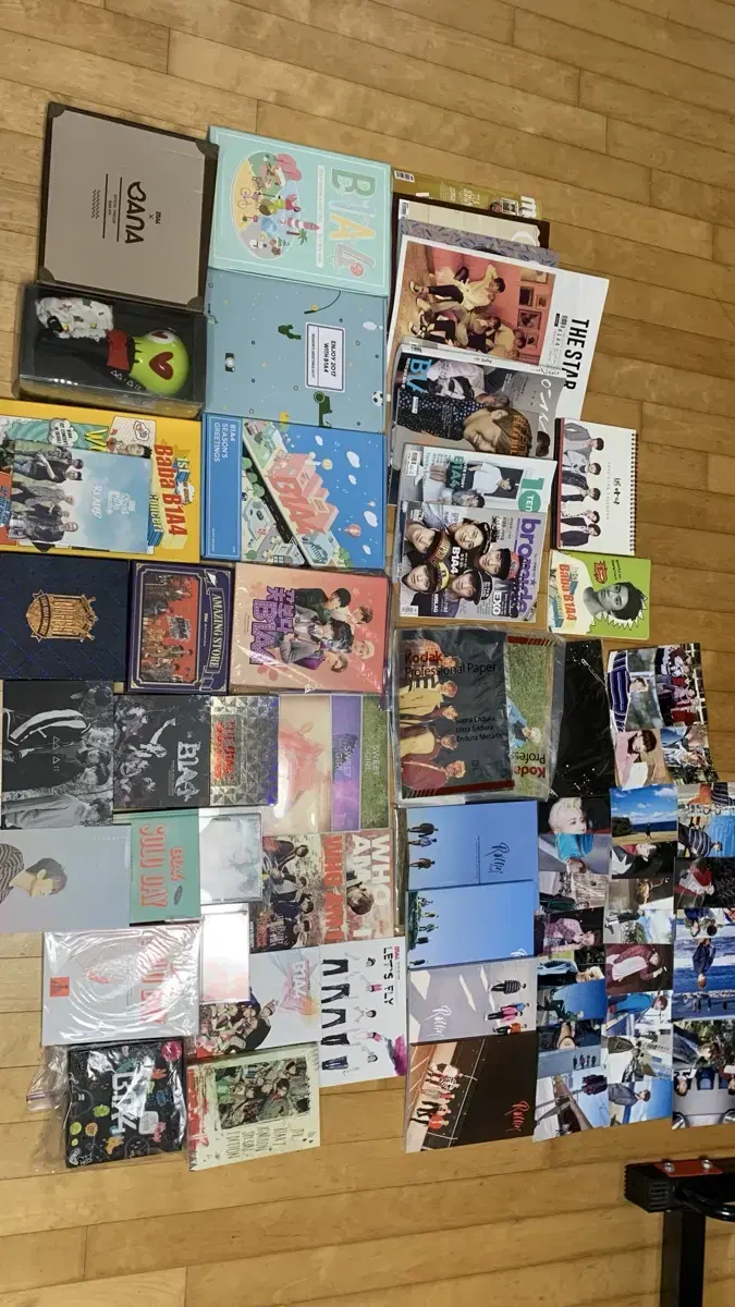 B1A4 굿즈 (앨범, DVD, 시즌그리팅, 뿅이봉 등)