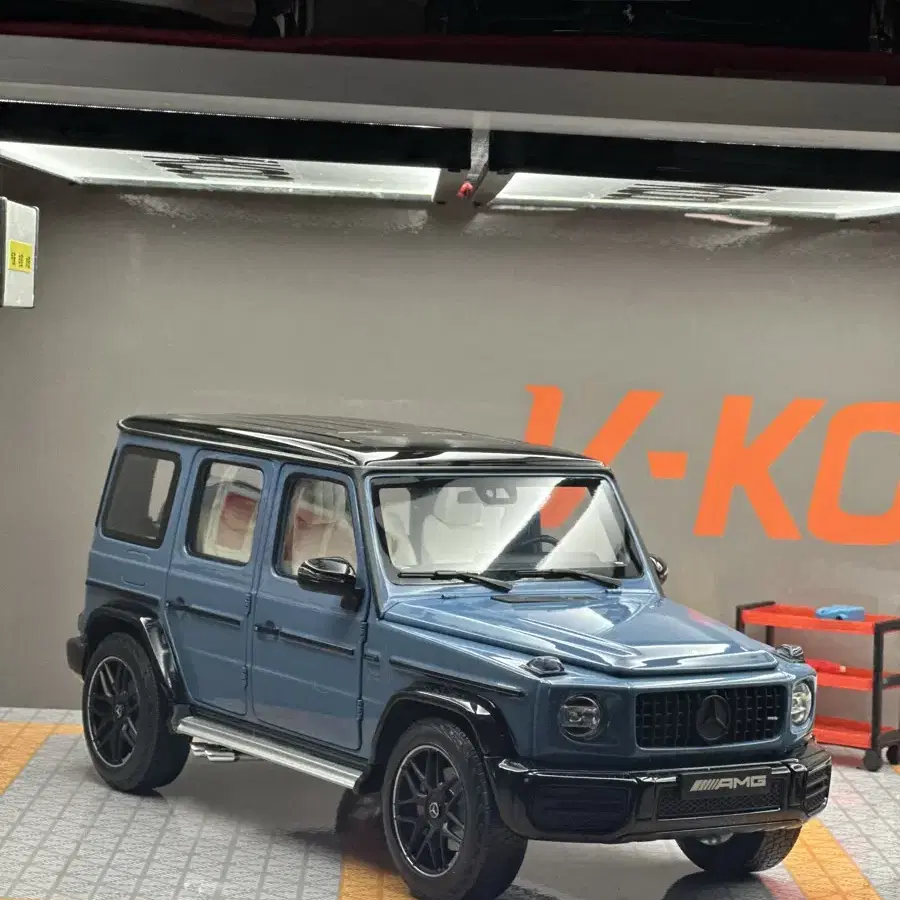 1:18 미챔 G63 마그마에디션