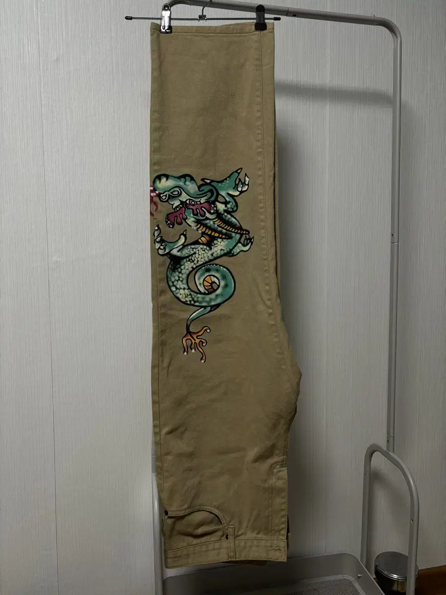 위캔더스 DRAGON DENIM PANTS (BEIGE) L 판매합니다