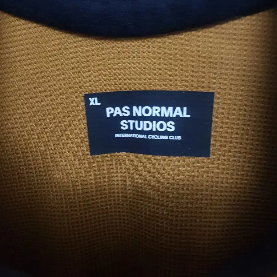 파노말 (PAS NORMAL STUDIO) 폴라텍 자켓 XL