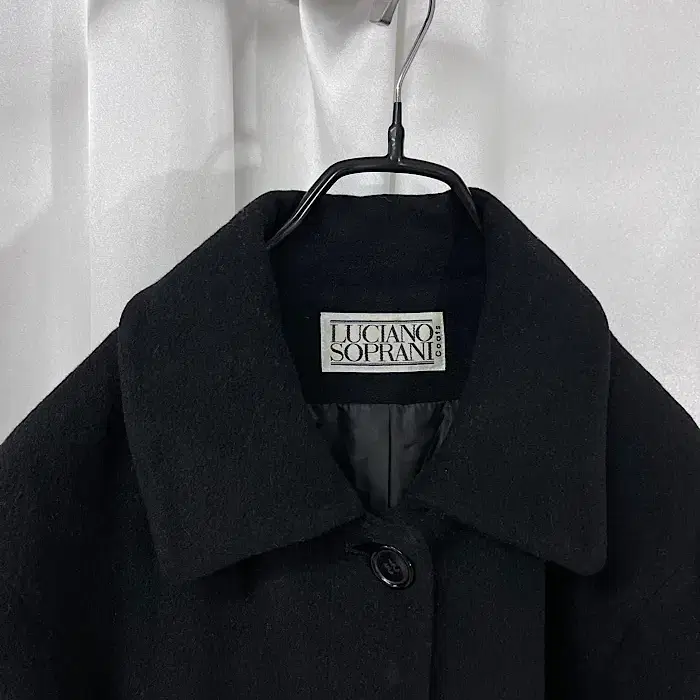 LUCIANO SOPRANI wool coat