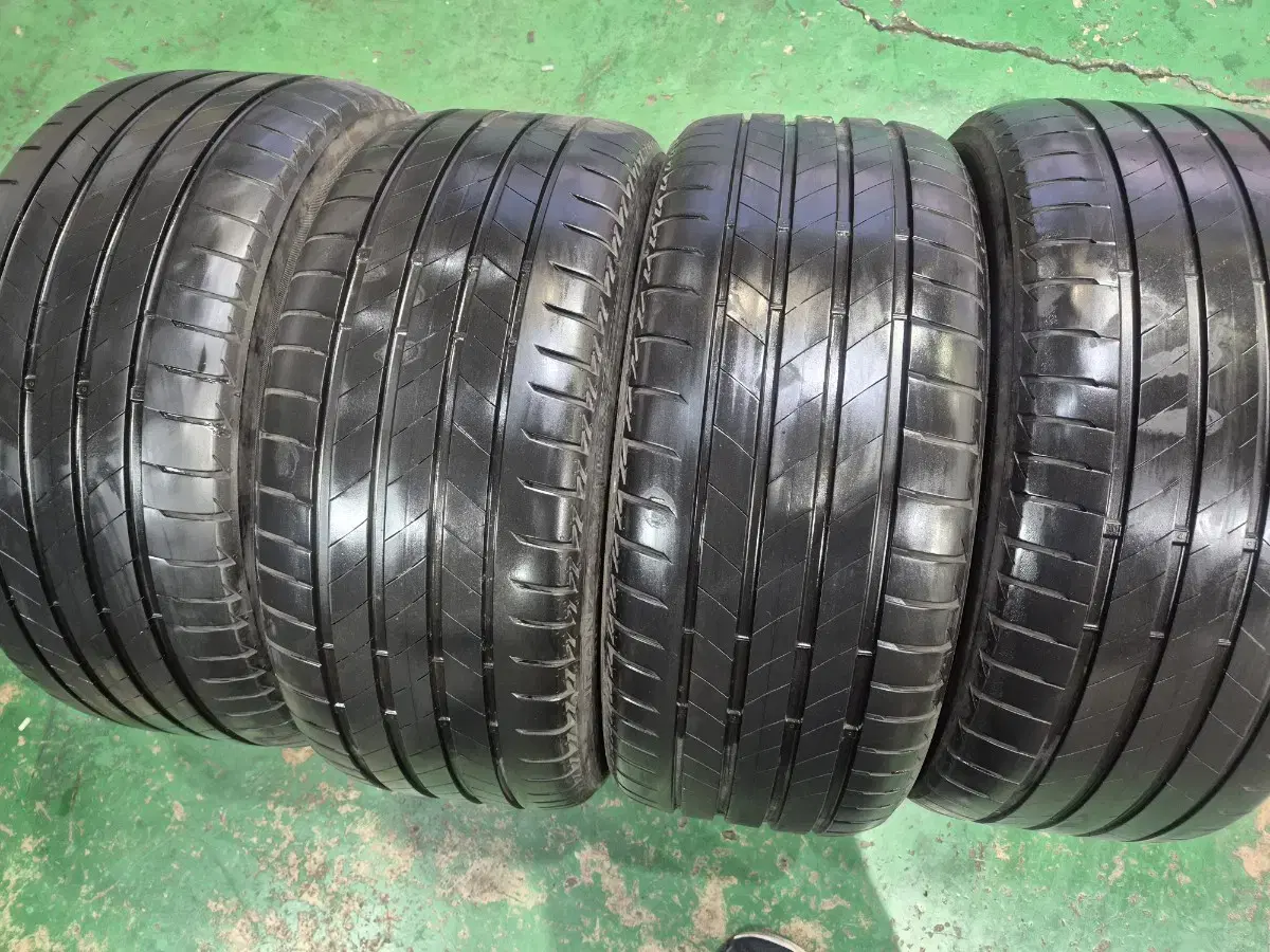 255/40R20 브리지스톤 벤츠S w223