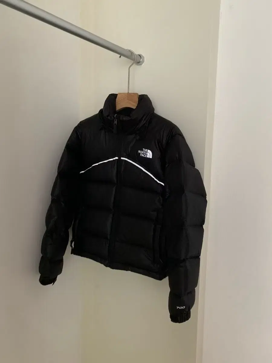 정품)노스페이스 패딩UE2000 Retro Nuptse 3가지컬러