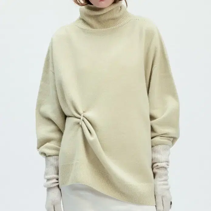 TESS SWEATER (HONEYDEW)