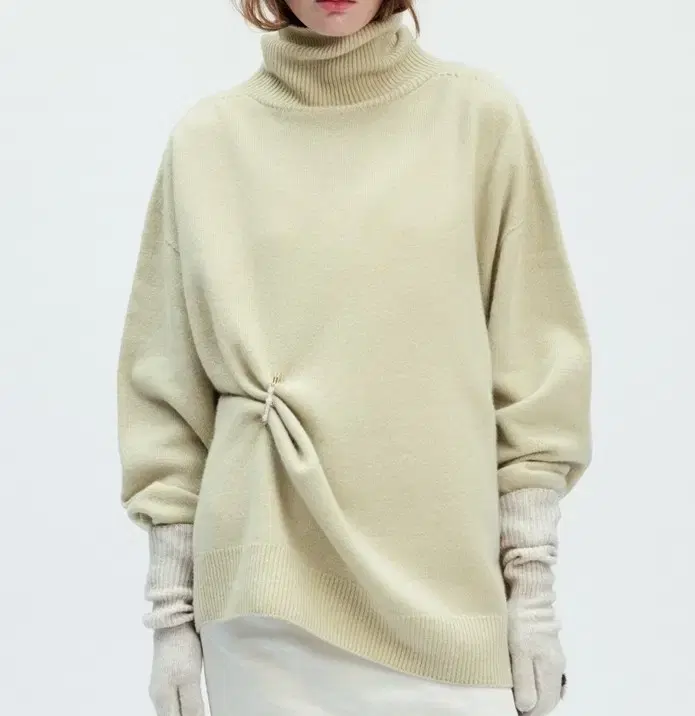 TESS SWEATER (HONEYDEW)