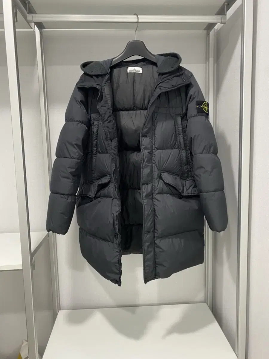 20FW Stone Island Crinkle Wrap Long Padded Dark Gray