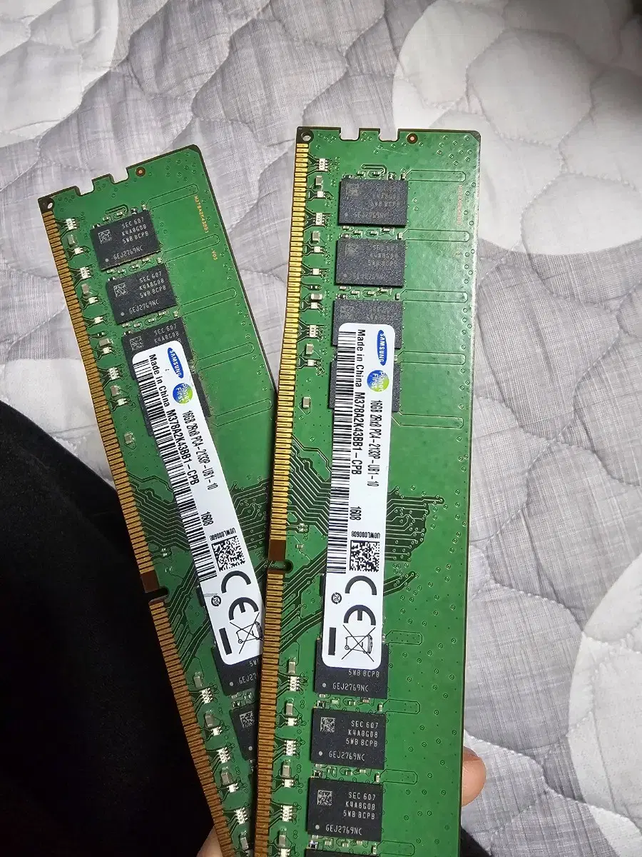 삼성 DDR4 16gb 2장