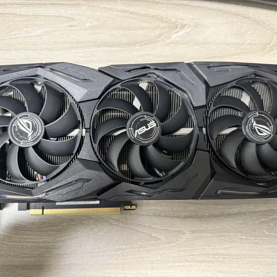 rtx2070 super ROG STRIX