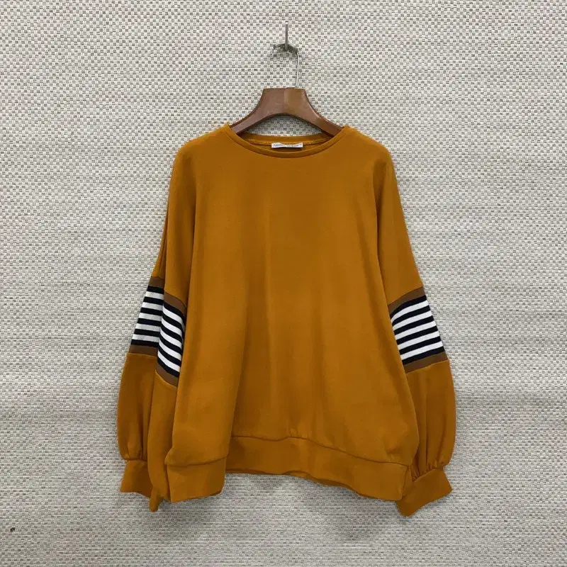 자라 ZARA 벌룬핏 가오리핏 캐쥬얼 맨투맨 95 K06599