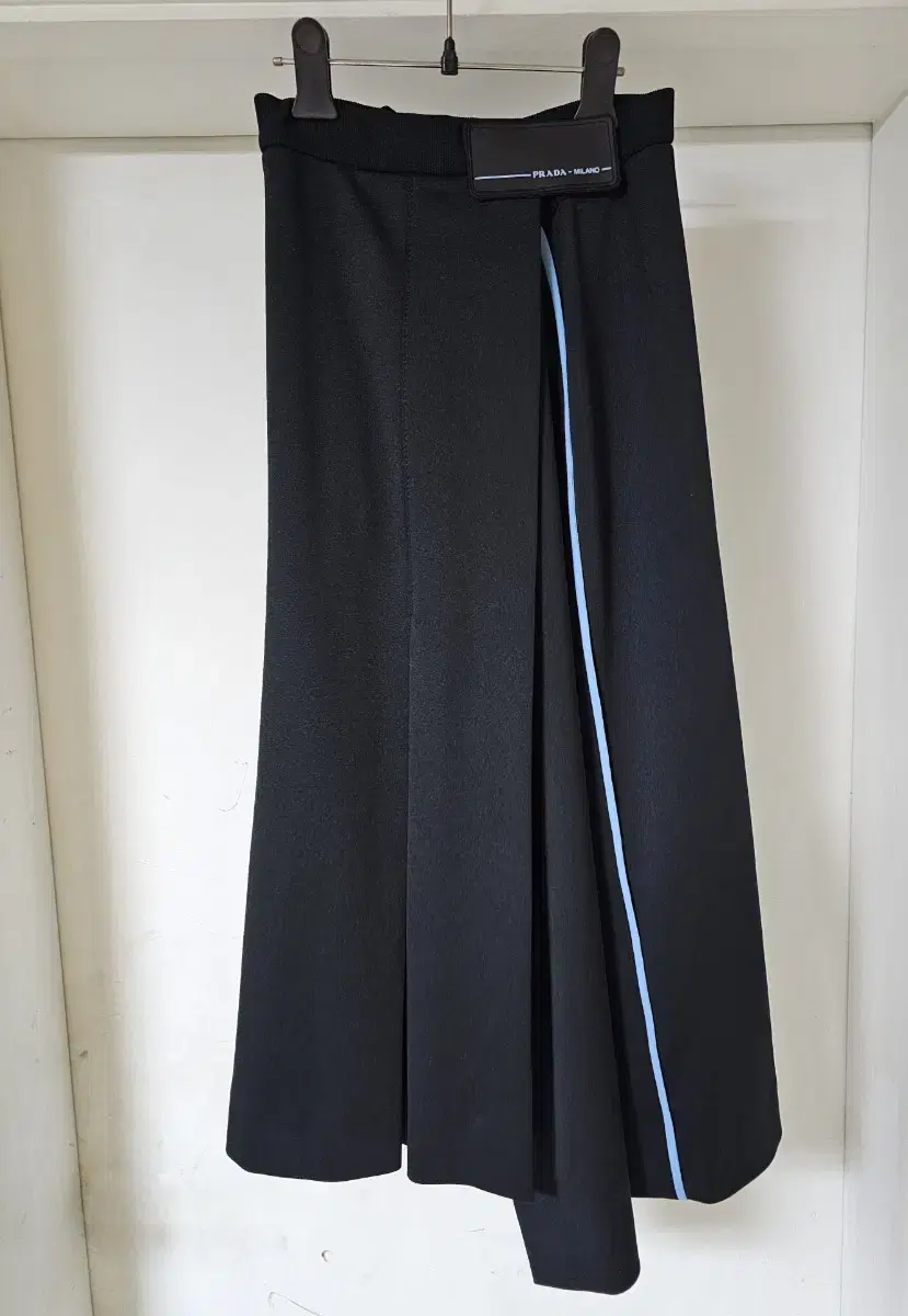 PRADA Wrap skirt (long) size 40,m