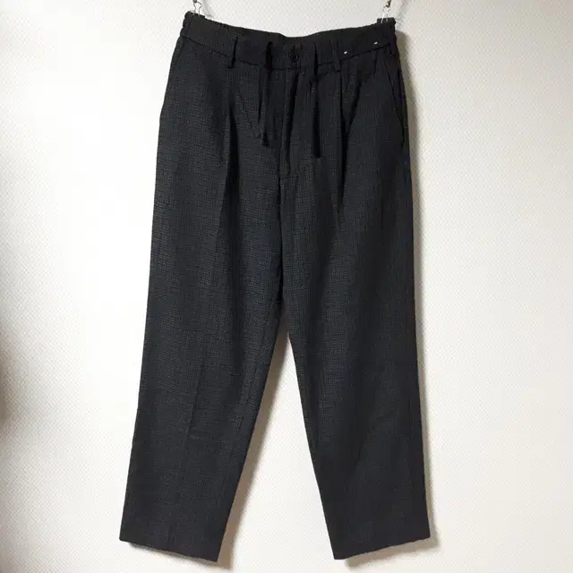 30~32/Uniclo String Regular Fit Winter Pants/30-852