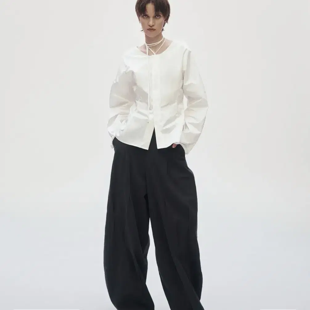 트리밍버드 Bar-tack Pleated Balloon Pants 챠콜