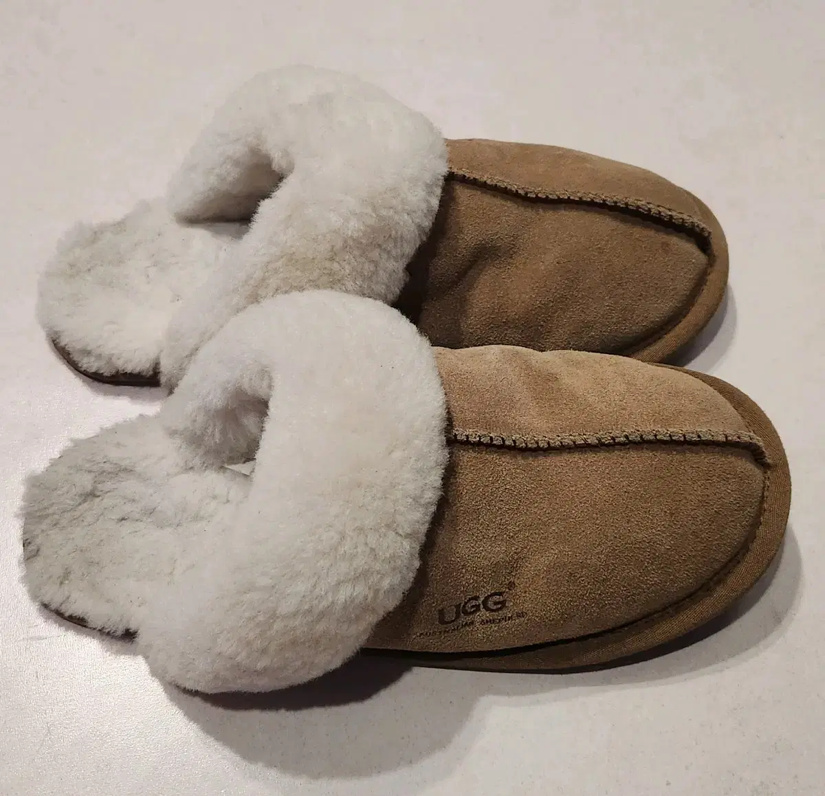 ugg 펄 슬리퍼 240