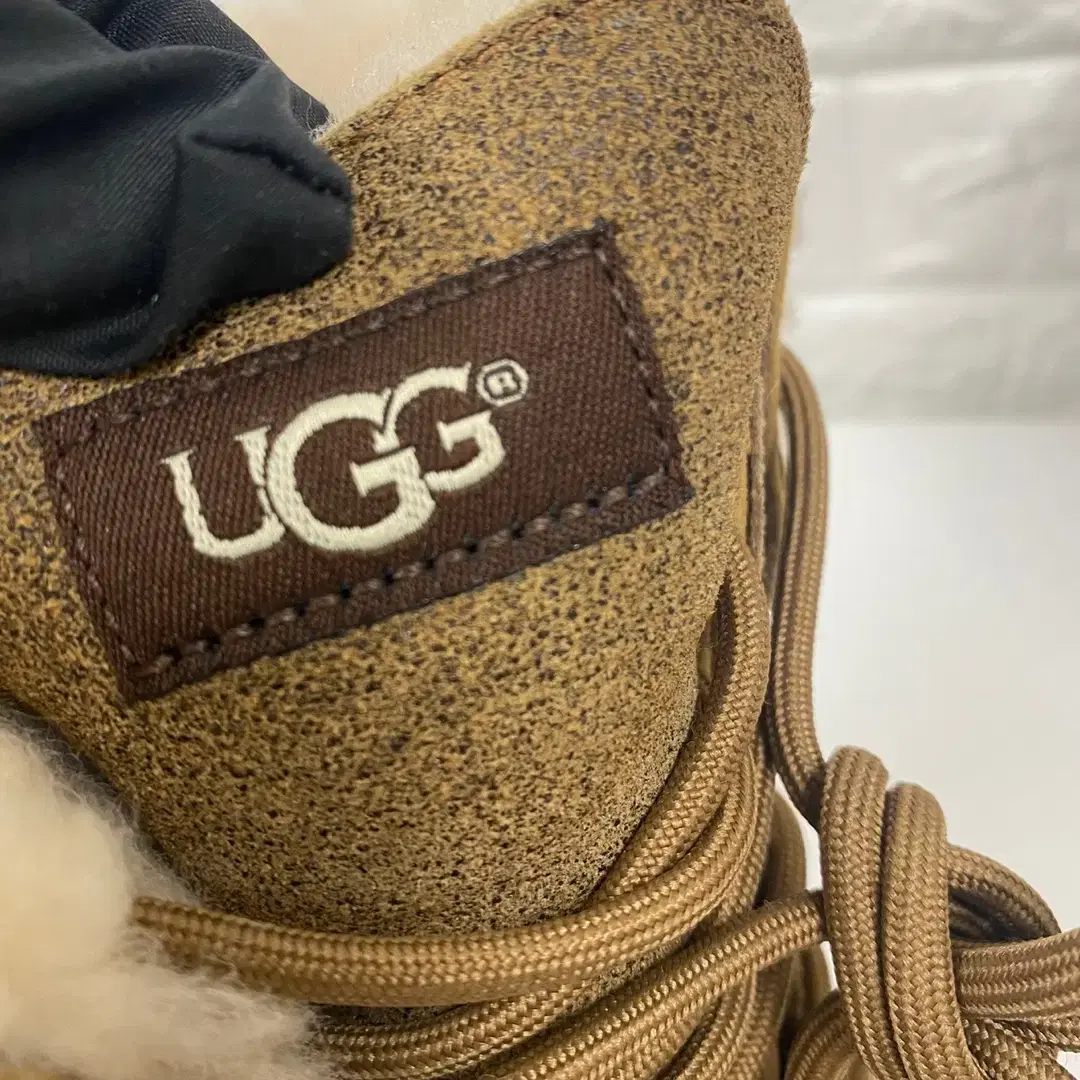 UGG / 어그 워터프루프 스노우 부츠 (size:250)