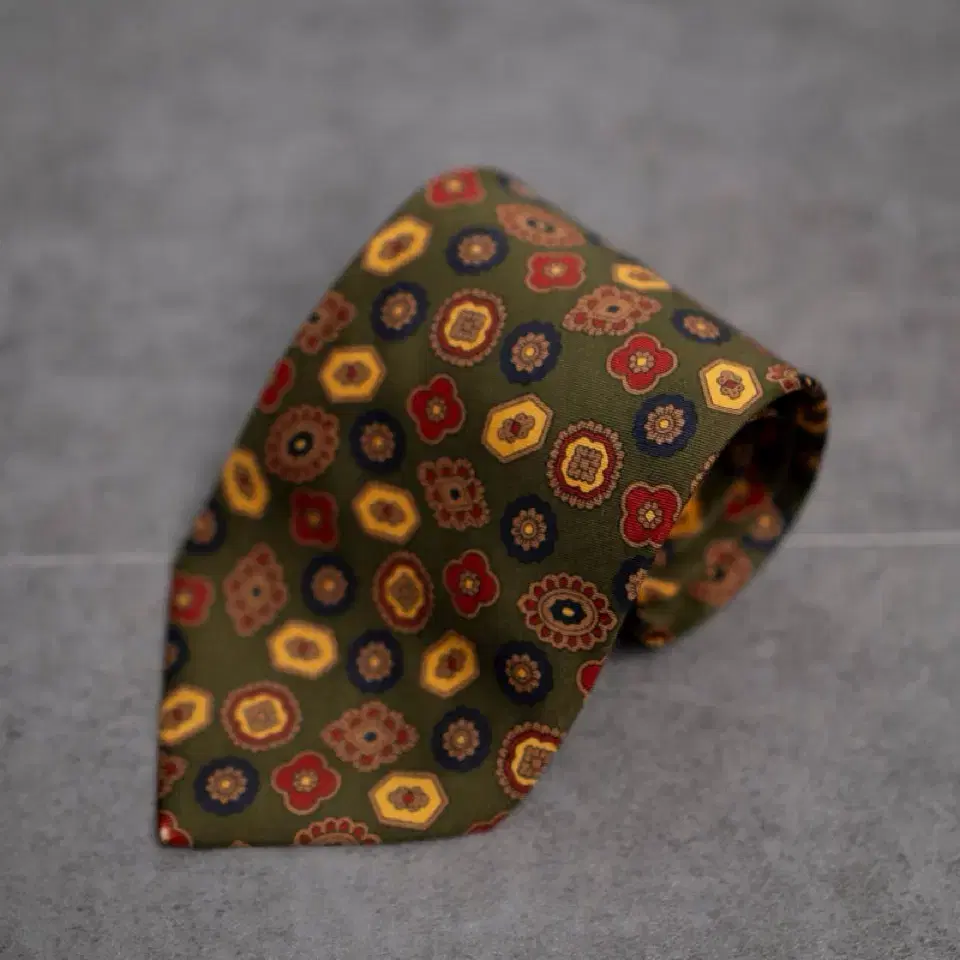 Old Burberrys of London Silk Tie (9)