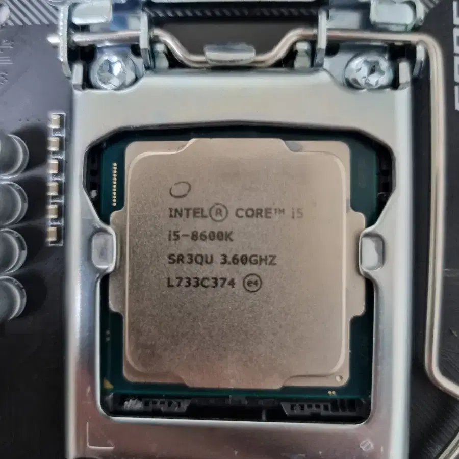 i5 8600K + msi b360m 박격포