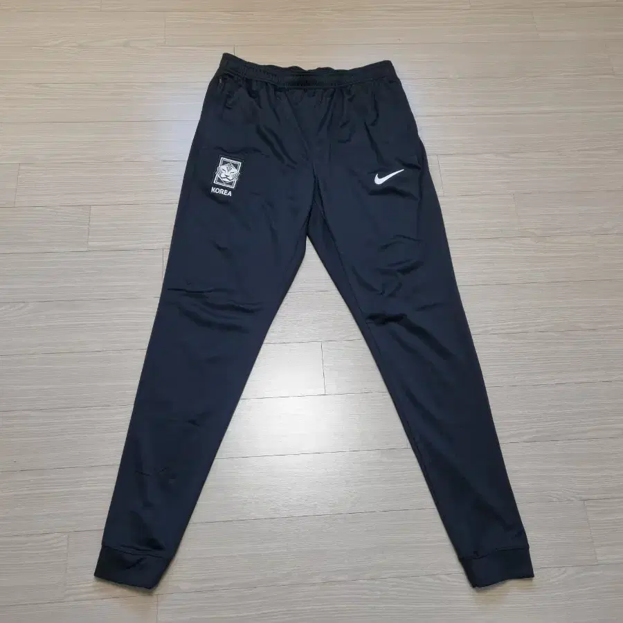 (L size) 22-24 국대 스트라이크 팬츠 새제품