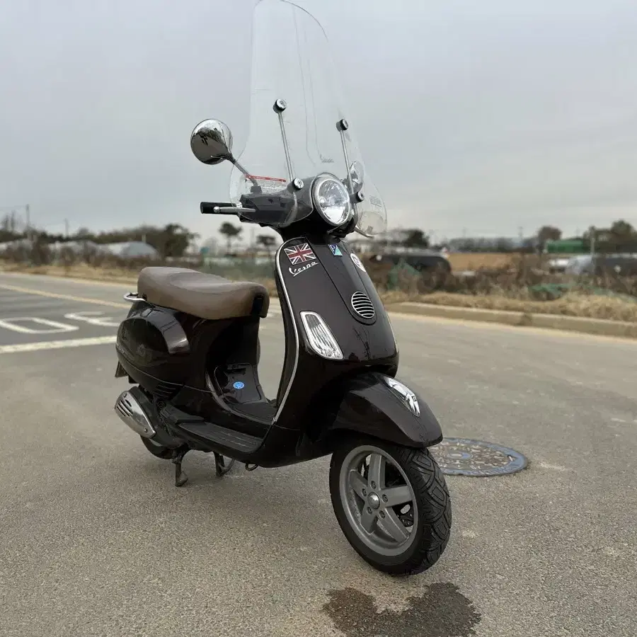 베스파 lx125 2012년 6천km 75만원 초급매 때립니다