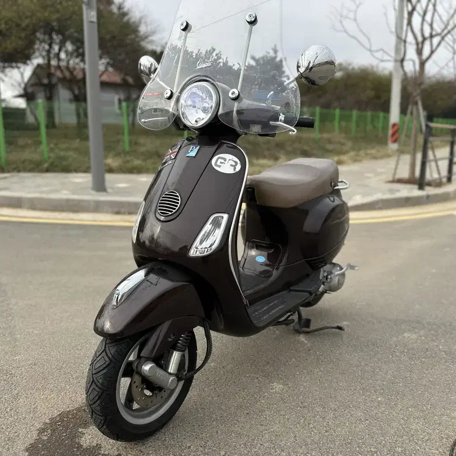 베스파 lx125 2012년 6천km 75만원 초급매 때립니다