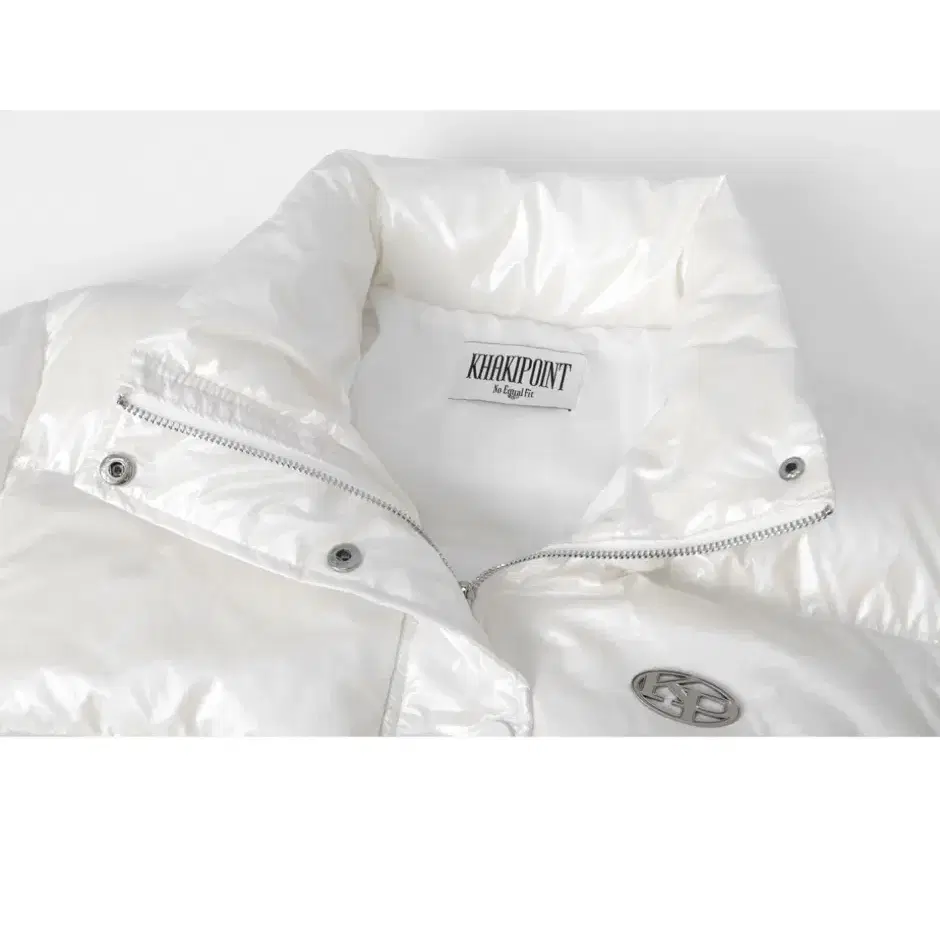 카키포인트 metal symbol glossy padded jacket