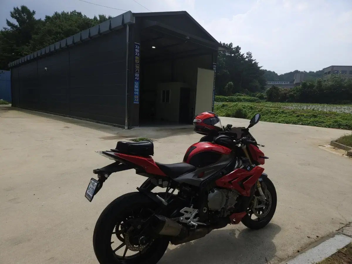 BMW S1000r. 15년식 팝니다 관리굿