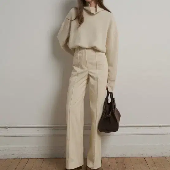 엘보른 팬츠 Karen Corduroy Pants