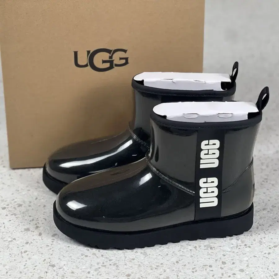 Ugg 어그 클리어 블랙 240 (us7)