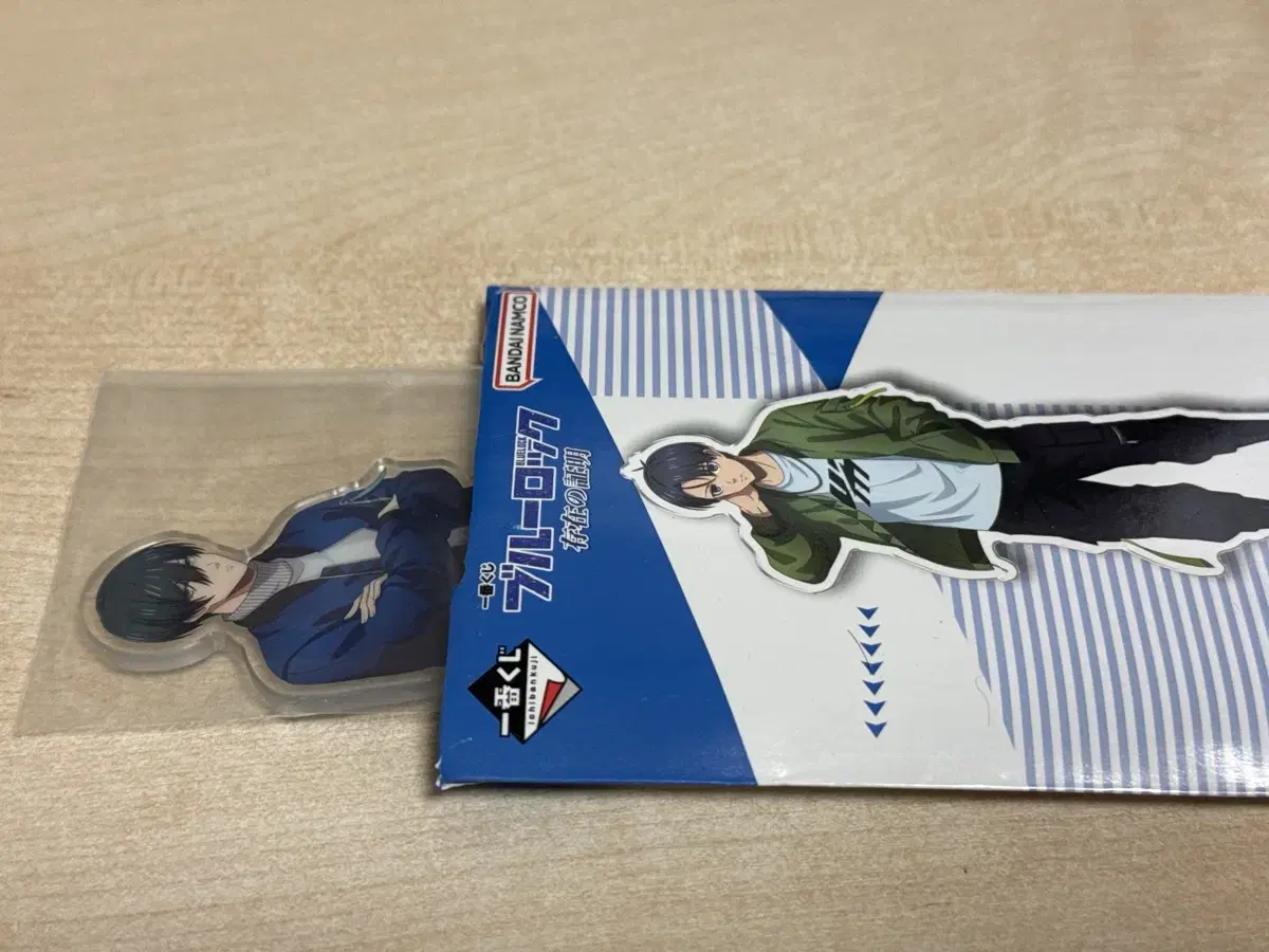 Proof of the existence of BLUELOCK Phase F acrylic stand Itoshi Rin