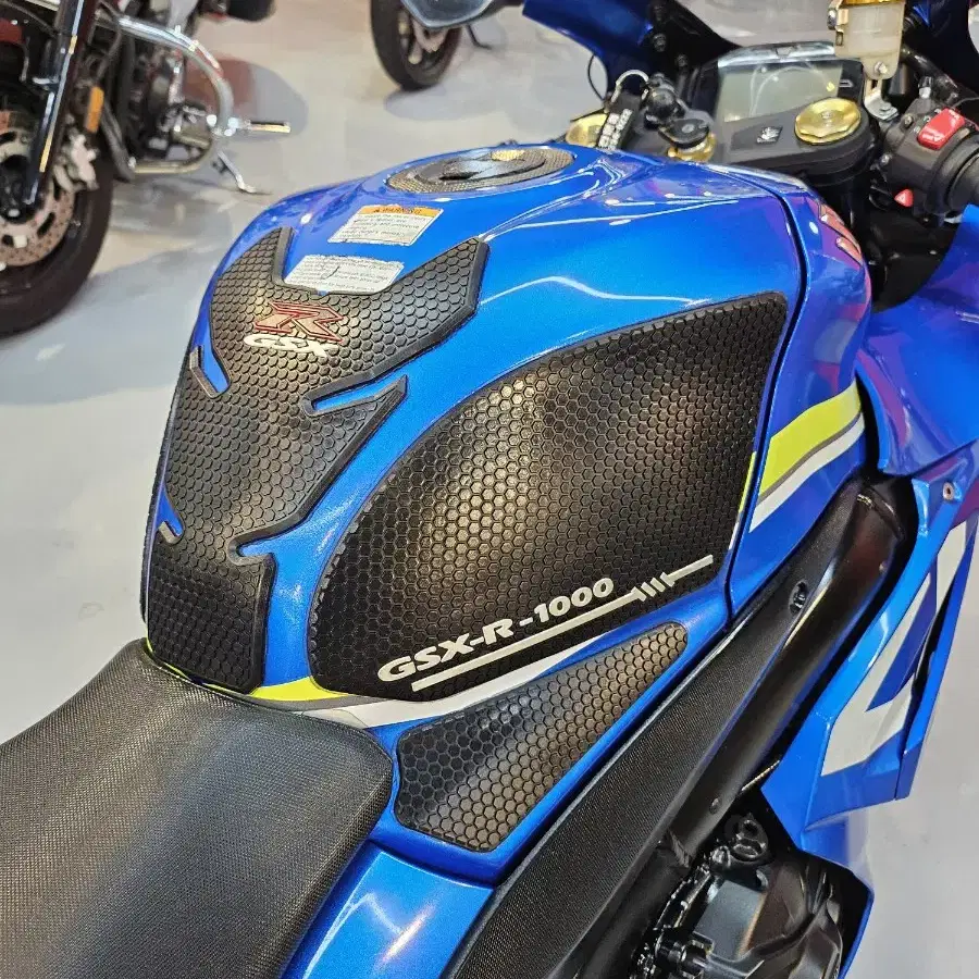 스즈키 GSX-R1000ABS 17년식 판매합니다