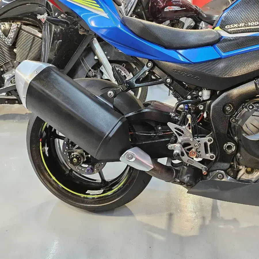 스즈키 GSX-R1000ABS 17년식 판매합니다