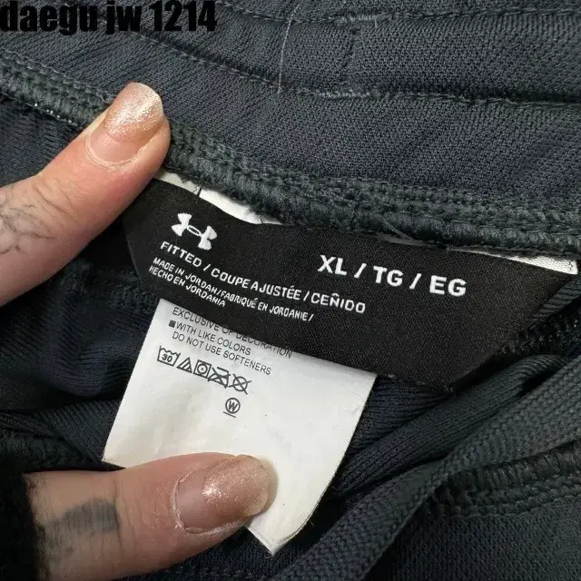 XL UNDER ARMOUR PANTS 언더아머 바지