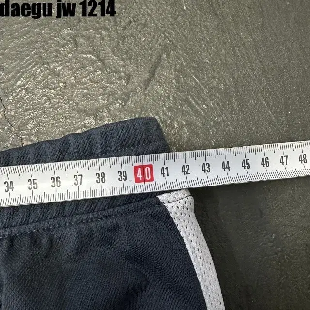 XL UNDER ARMOUR PANTS 언더아머 바지