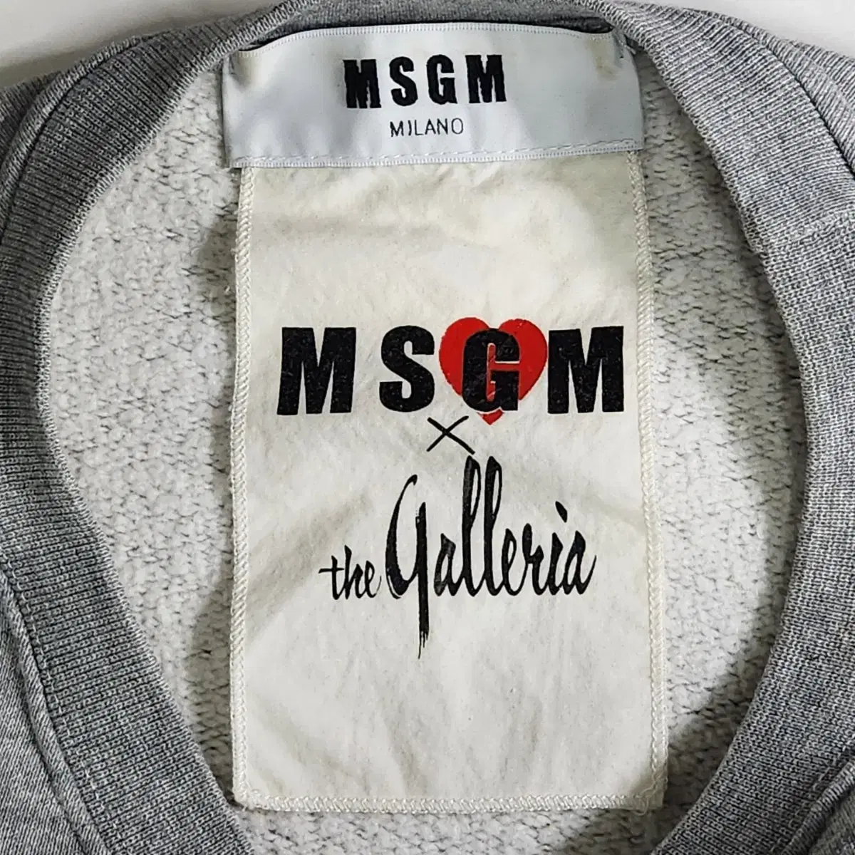 MSGM X 더 갤러리아 산타 PANE 빠네 스웨트셔츠 XS사이즈