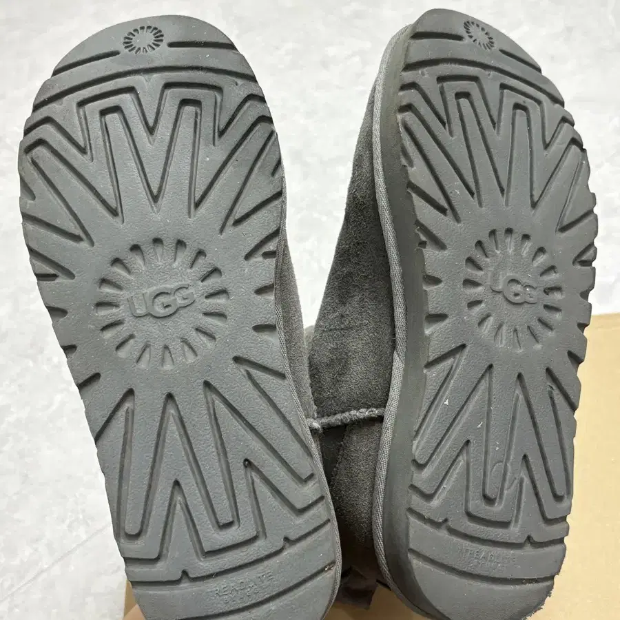 UGG Classic Mini_Gray 7W 240 미국 회색 어그