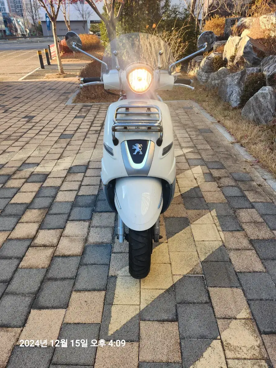 푸조장고125 ,2015년식 ,18846km 스쿠터판매