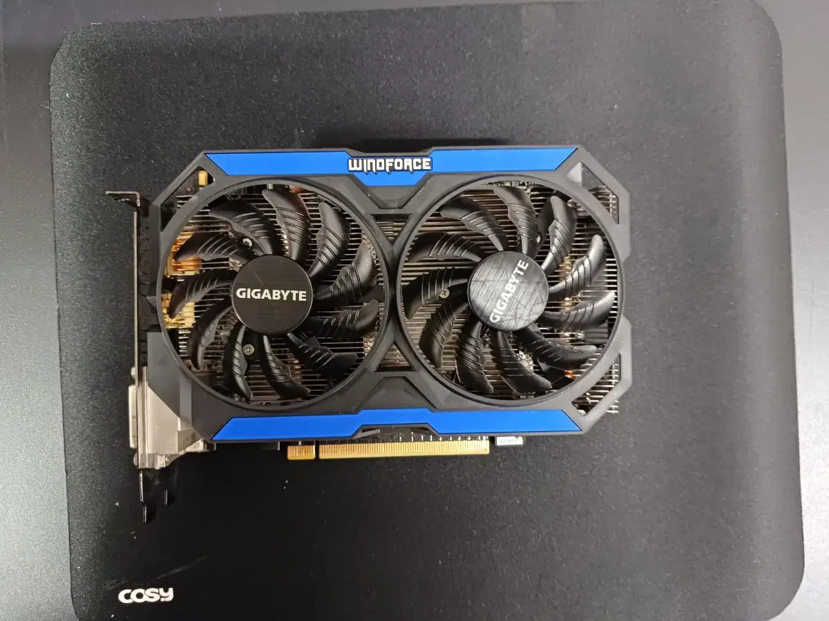 기가바이트 GTX 960 4G