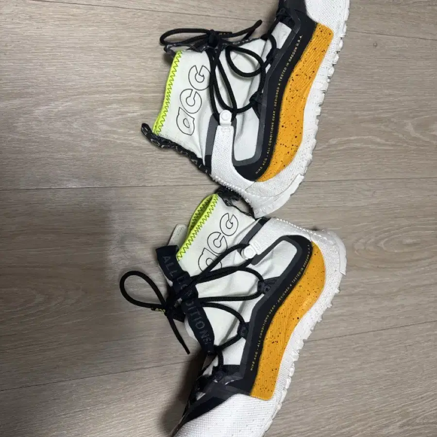 Nike ACG 에어 테라 ANTARKTIK 고어텍스 화이트 240