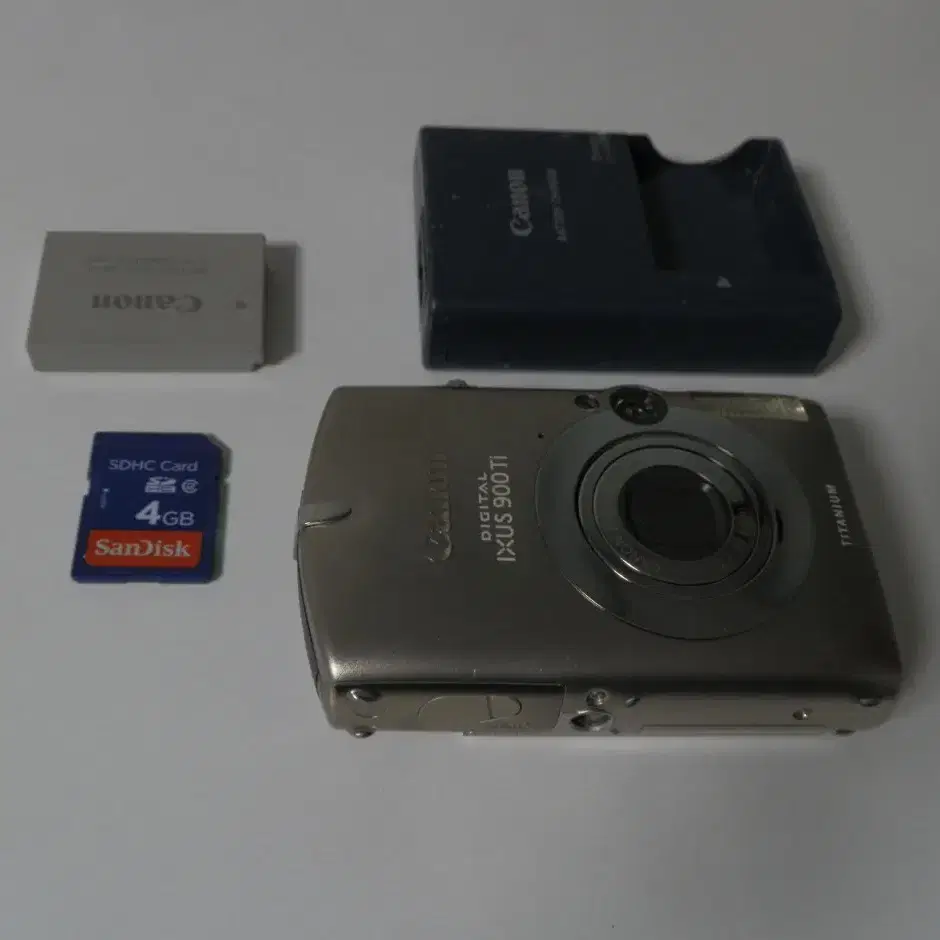 캐논 디지털 IXUS 900Ti (티타늄)