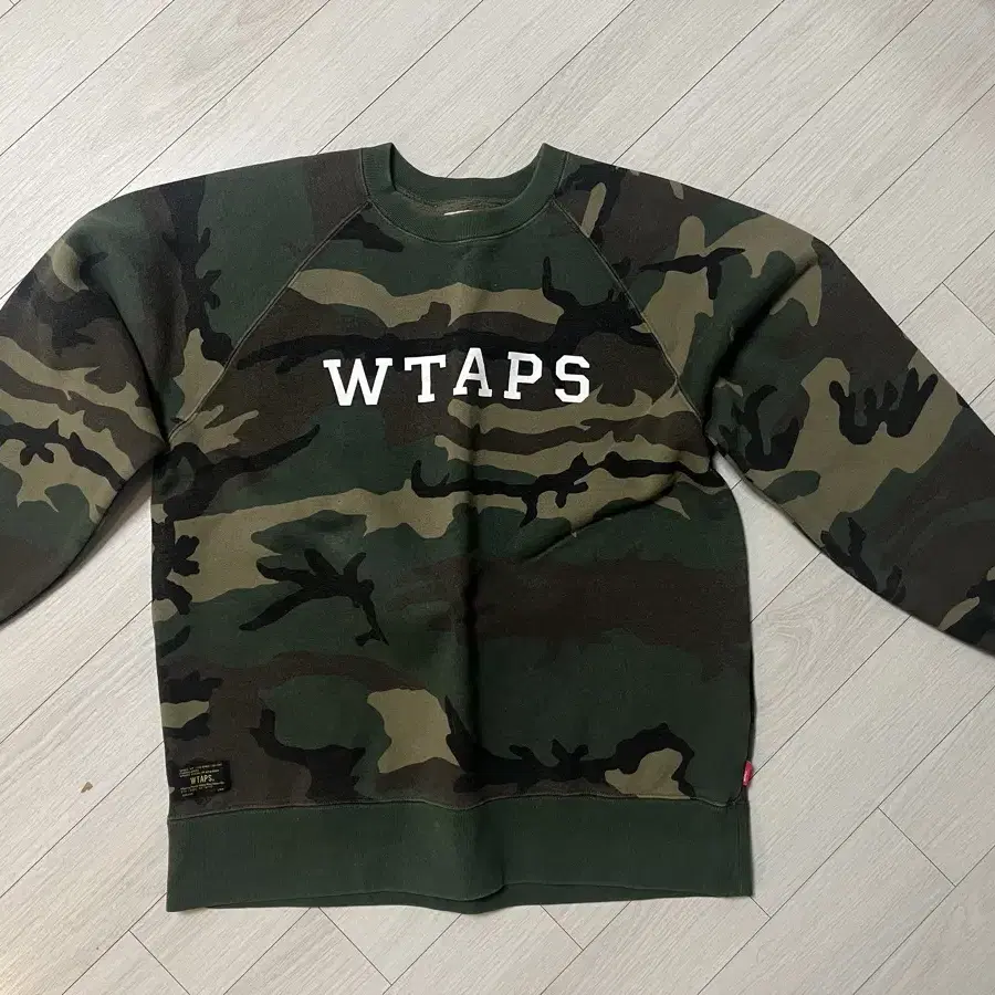 wtaps 더블탭스 카모맨투맨 lima