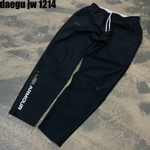 XL UNDER ARMOUR PANTS 언더아머 바지