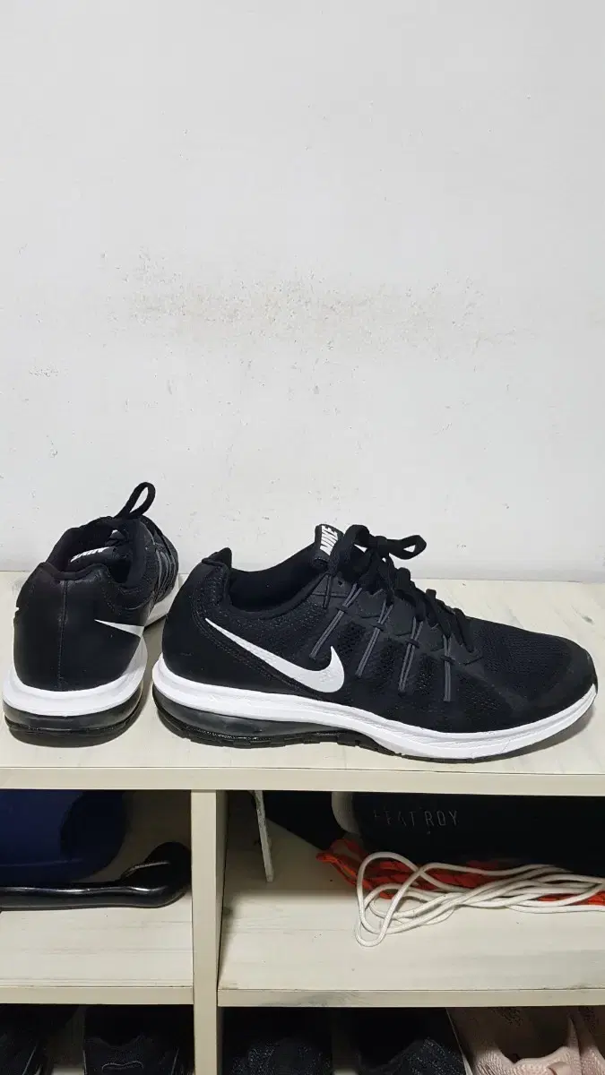 택포 270~275 정품 A급 NIKE AIR-MAX 경량 쿠션 스니커즈