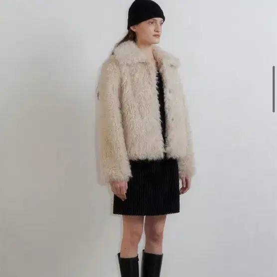 lo61 alva faux fur jacket cream