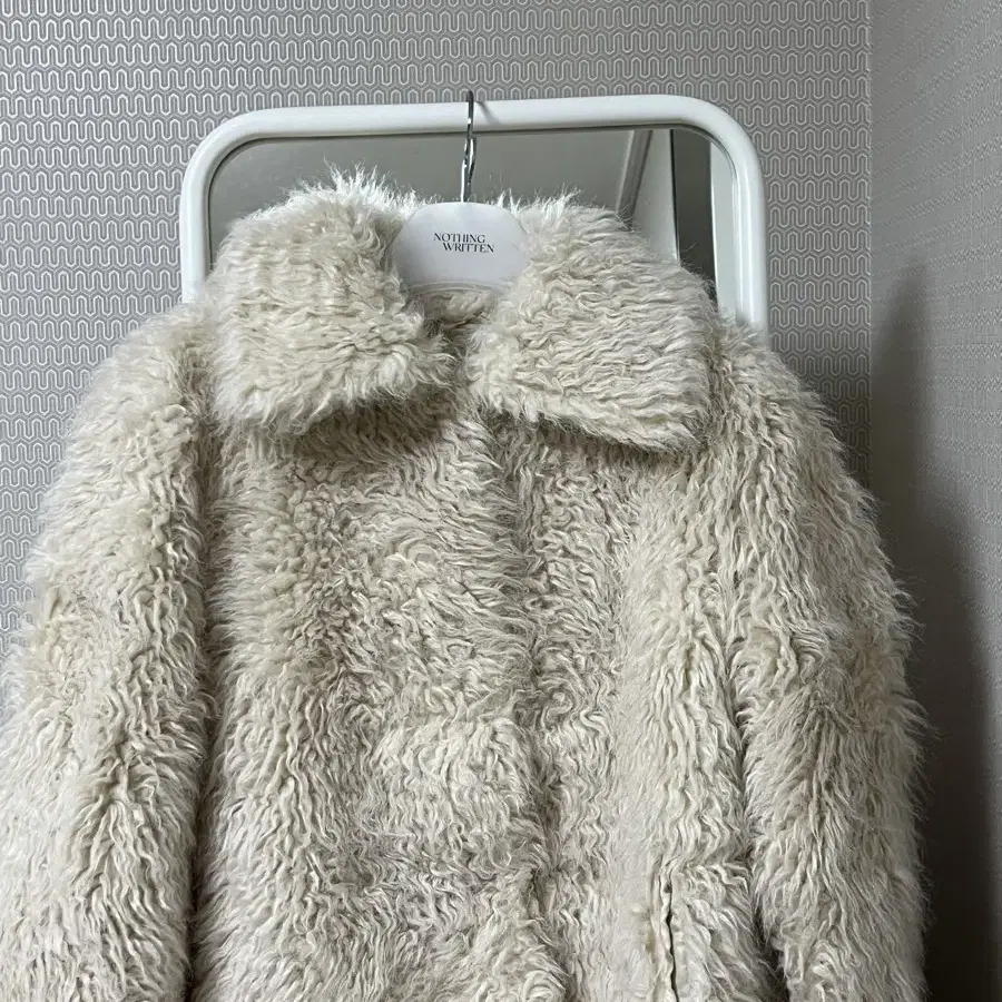 lo61 alva faux fur jacket cream