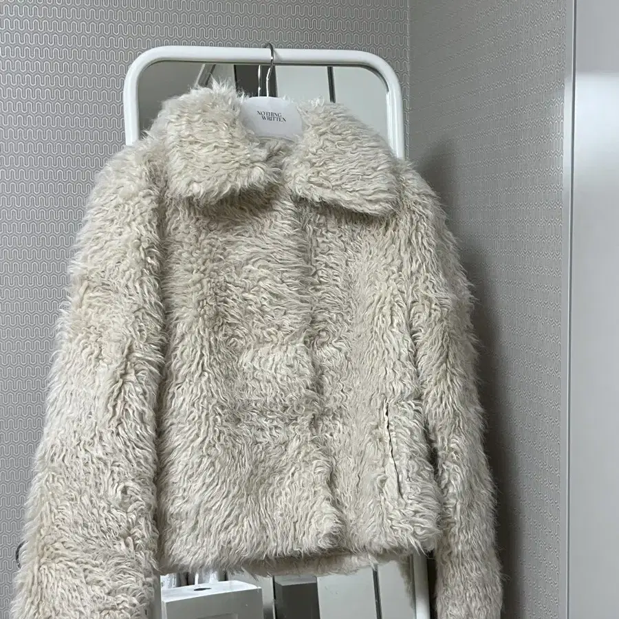 lo61 alva faux fur jacket cream